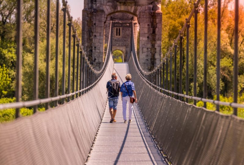 Visite guidée de la passerelle himalayenne de Rochemaure à Rochemaure - 1