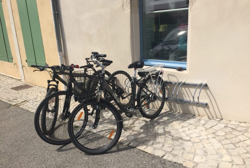 Location de vélos à assistance électrique, fatbikes et classique à Marsanne - 1