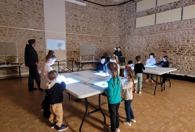 Atelier “Dessin de sable” à Alba-la-Romaine - 0